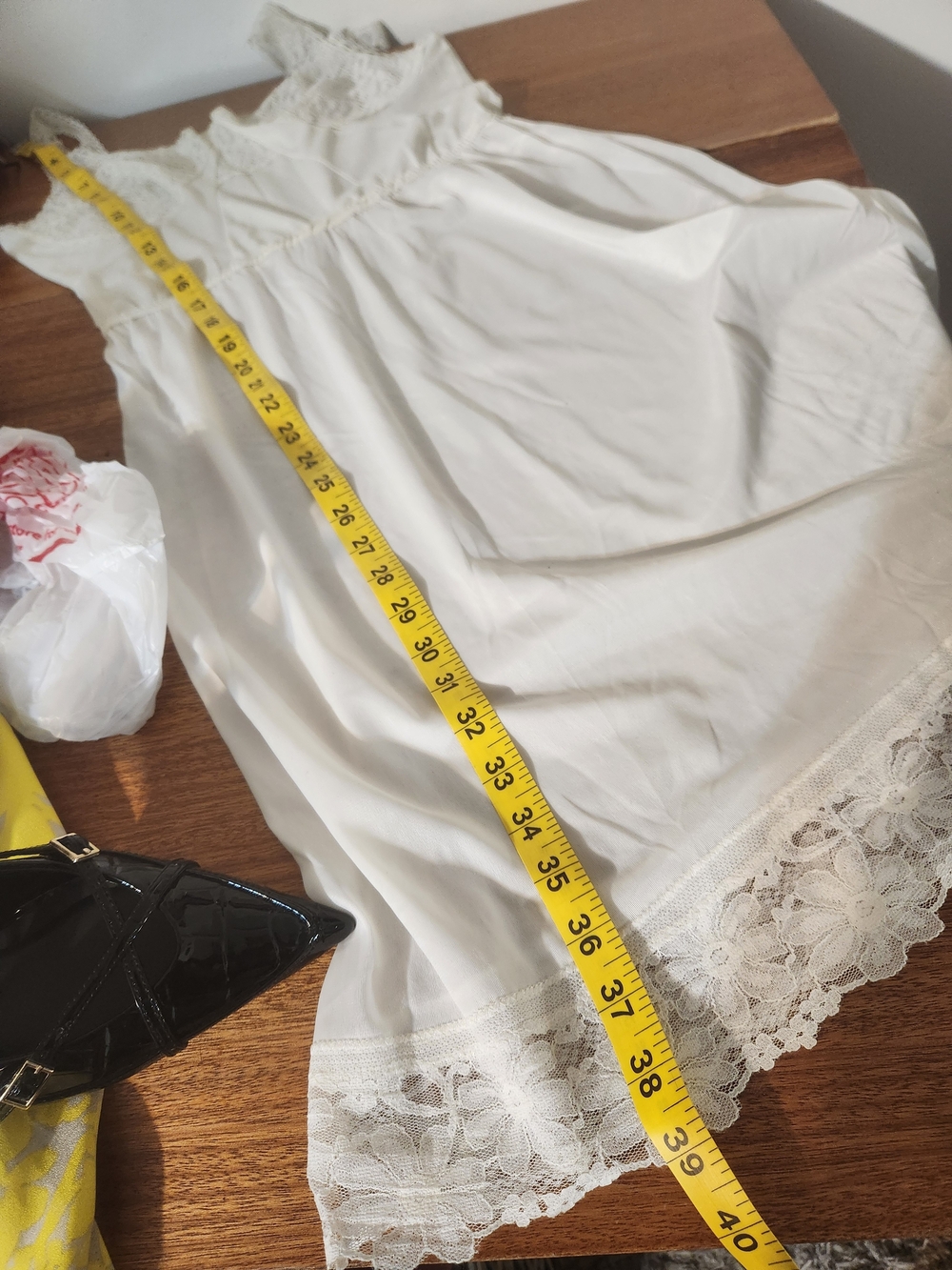Vintage Elegant White Lace-Trim Slip Dress with Sheer Bodice XS/S - Picture 9 of 10